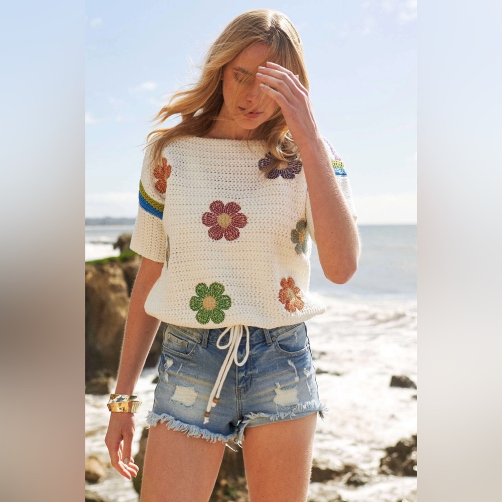 Mello Floral Knit Women's Sweater - White